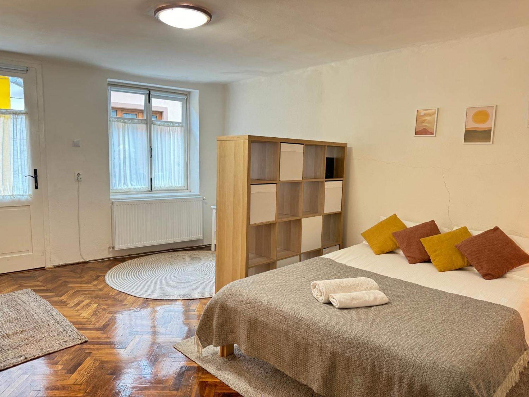 Charming Studio Ideal For Getaways Or Workations In Sibiu'S Medieval City Center Exterior photo