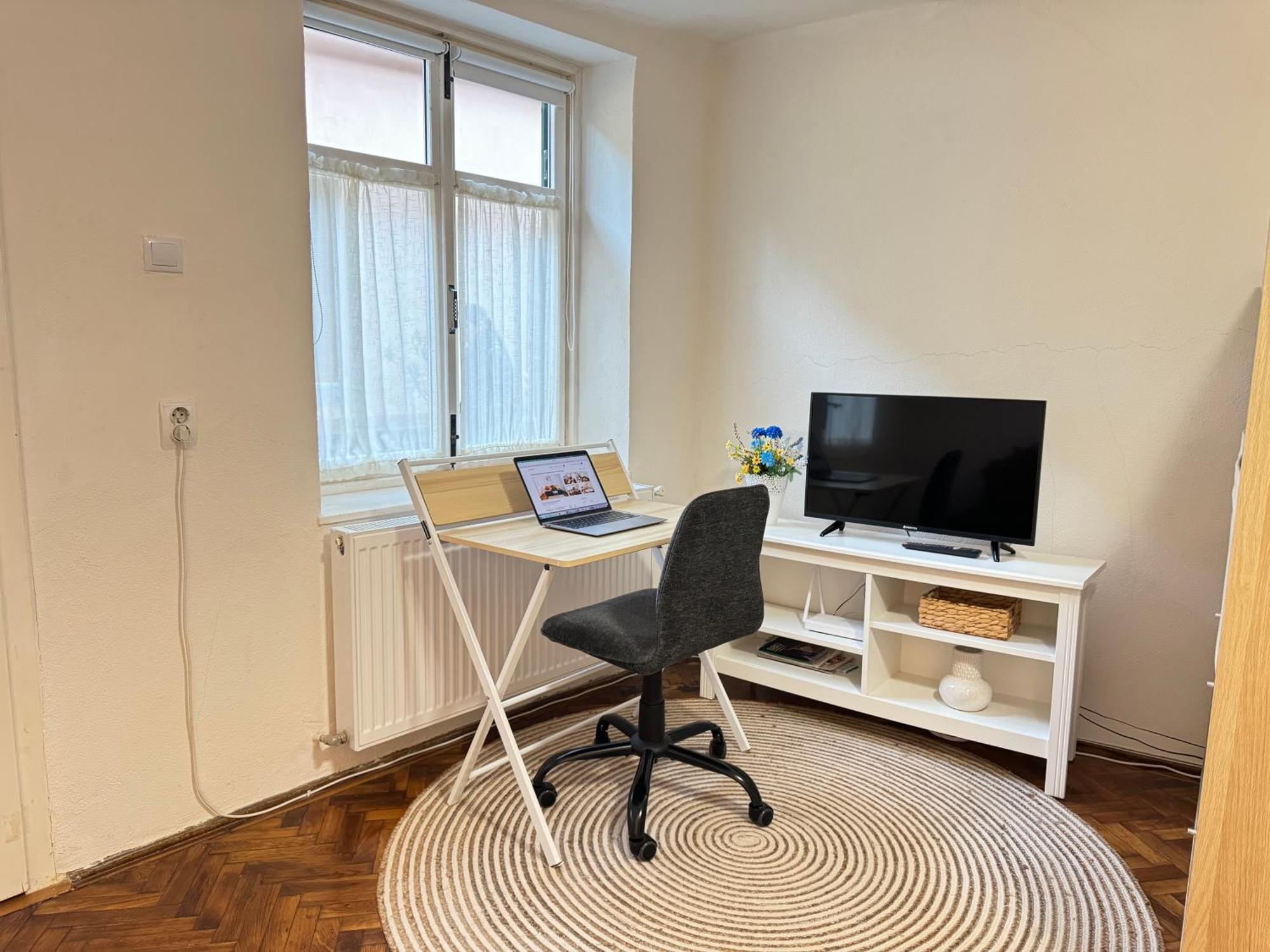 Charming Studio Ideal For Getaways Or Workations In Sibiu'S Medieval City Center Exterior photo